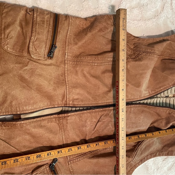 Jackett Brand Leather Vest with removable Sweater Hood - Picture 11 of 13